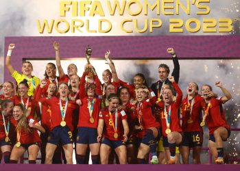Las jugadoras profesionales de fútbol plantean sus reivindicaciones para regresar a la selección española