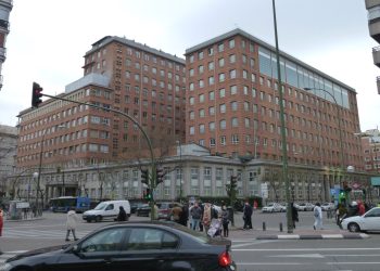 Varios gerentes de la Sanidad Pública en Madrid llevan hasta dos años dirigiendo centros, habiendo sido elegidos sin cumplir la Ley