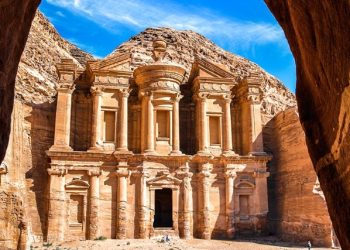 Petra: Tras la ciudad perdida
