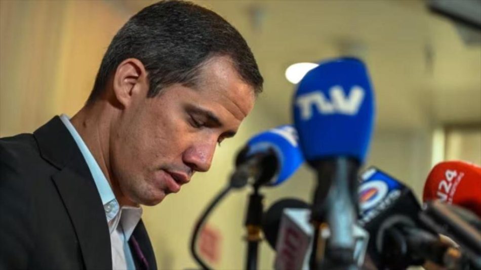 Venezuela emite una orden de arresto contra Juan Guaidó