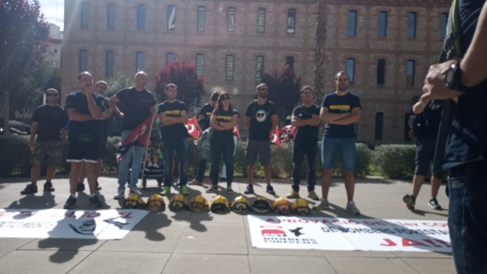 Las Bomberas y Bomberos Forestales se reúnen con el secretario de Seguridad y Emergencias del  País Valenciano