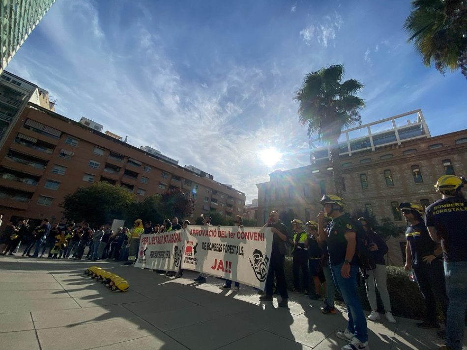 Las Bomberas Forestales (BBFF) de la GVA se concentran por la estabilidad laboral y un primer convenio para la SGISE en un contexto de crisis climática