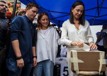 La ultraderechista María Corina Machado se perfila como candidata opositora