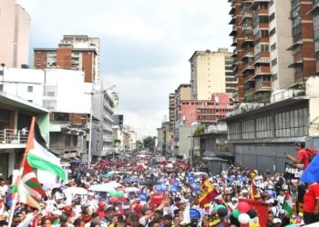 Gigantesca marcha en Venezuela en apoyo y solidaridad con Palestina