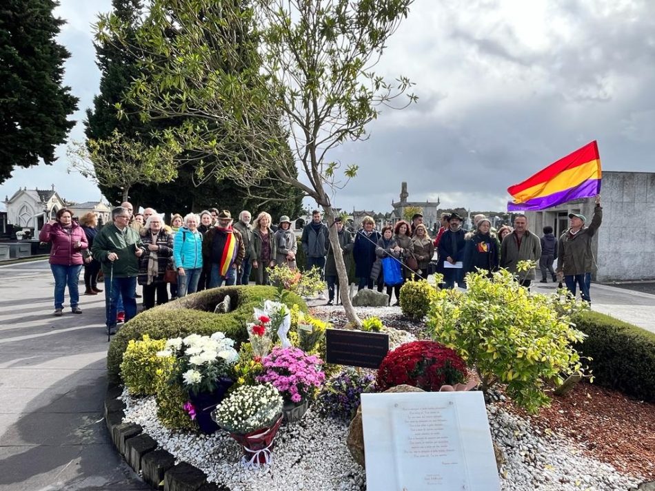 Familiares de víctimas del franquismo reclaman un monumento que recuerdo a los asesinados  por la dictadura en el cementerio Lugo