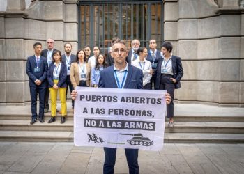 La Cumbre Social de Granada escenifica la foto oficial de los jefes de estado en señal de protesta