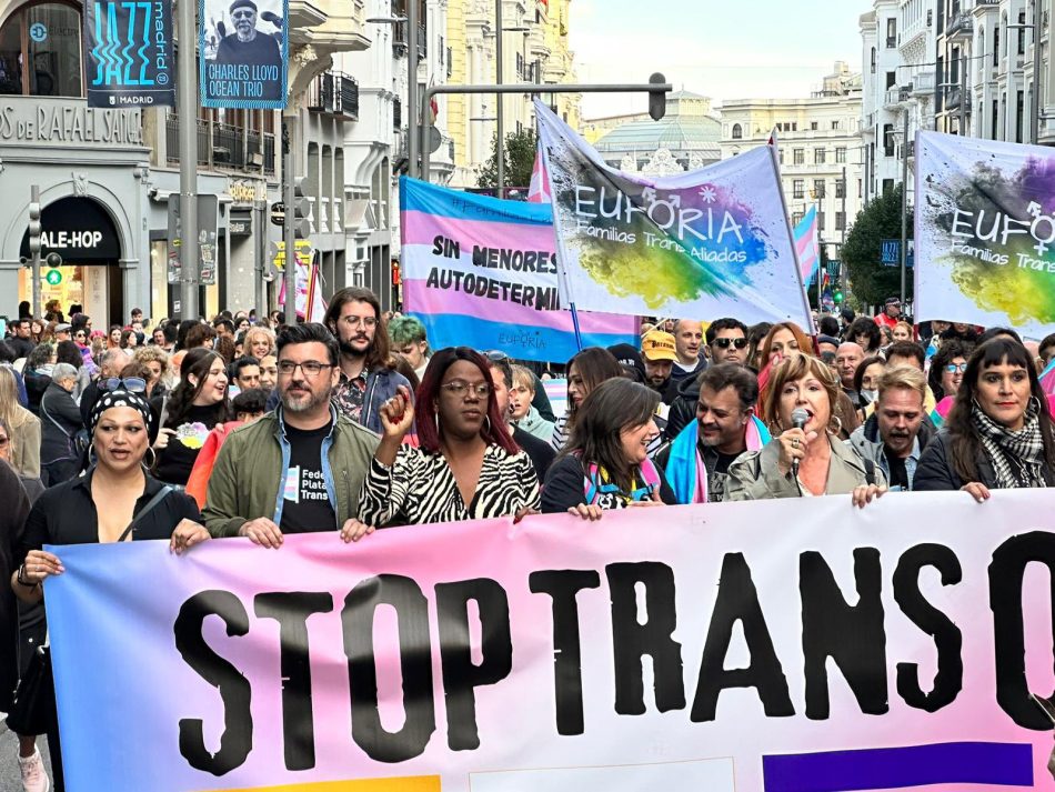 La Federación Plataforma Trans celebra que el nuevo gobierno anuncie el impulso de un Pacto de Estado contra la LGTBIfobia pero lamenta la ausencia de compromiso con las personas trans