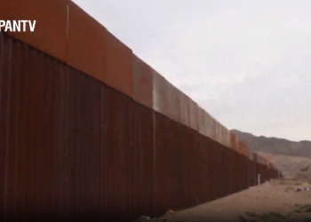 Biden da luz verde para ampliar el muro en la frontera con México