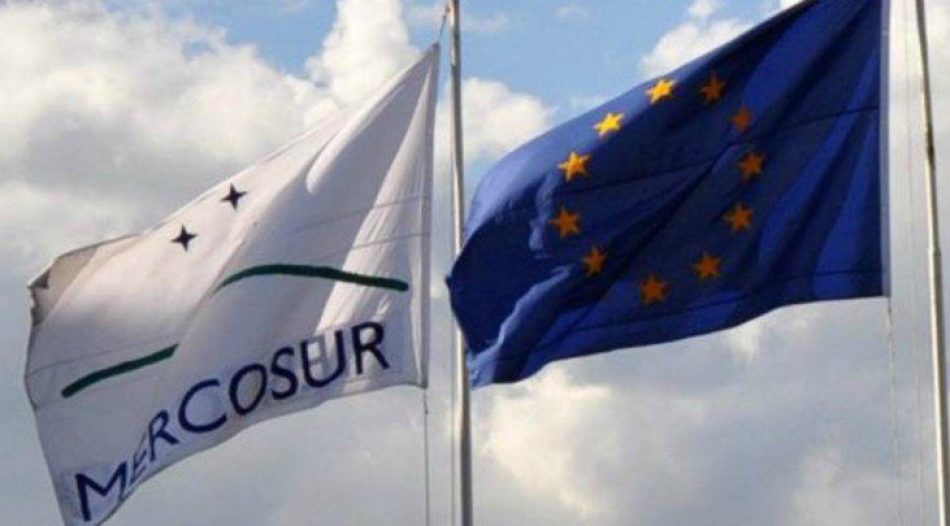 Sumar pedirá renegociar el Tratado UE-Mercosur, tras reunirse con la delegación sindical del Cono Sur para evaluar su impacto
