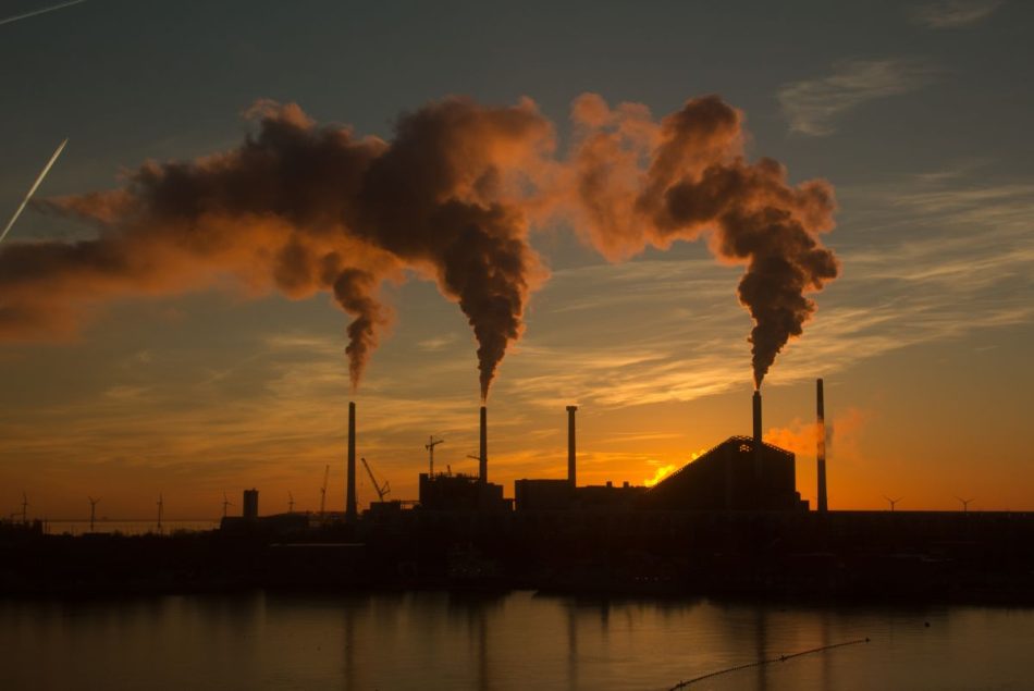 Las emisiones de CO2 subirán un 8,8% en 2030 por los “insuficientes” planes climáticos nacionales, según la ONU