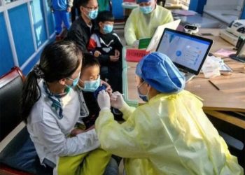 China en alerta por los brotes respiratorios a nivel nacional causados por varios patógenos