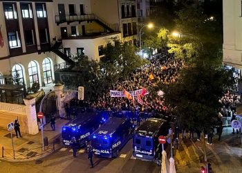 CCOO denuncia la escalada de violencia política expresada ante las sedes del PSOE