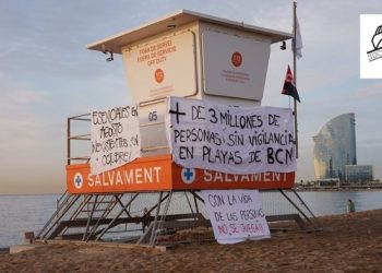 Socorristas de Barcelona reclaman el dinero que les adeuda la empresa Aunar
