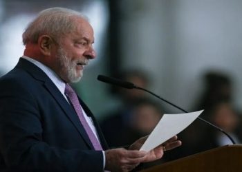 Lula pide a argentinos votar por un presidente a quien le guste la democracia