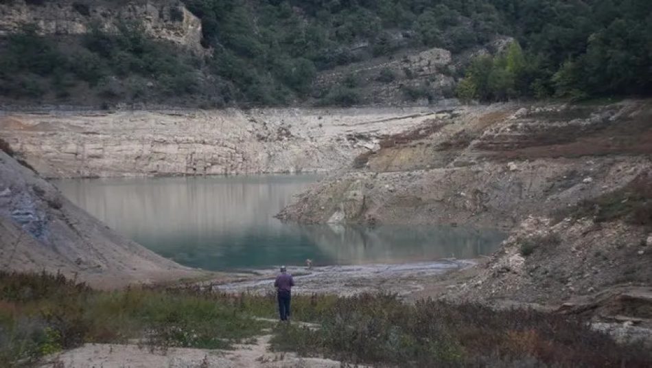 Preemergència per sequera: front comú de les entitats veïnals, socials i ambientals per denunciar la mala gestió de l’aigua per part del Govern