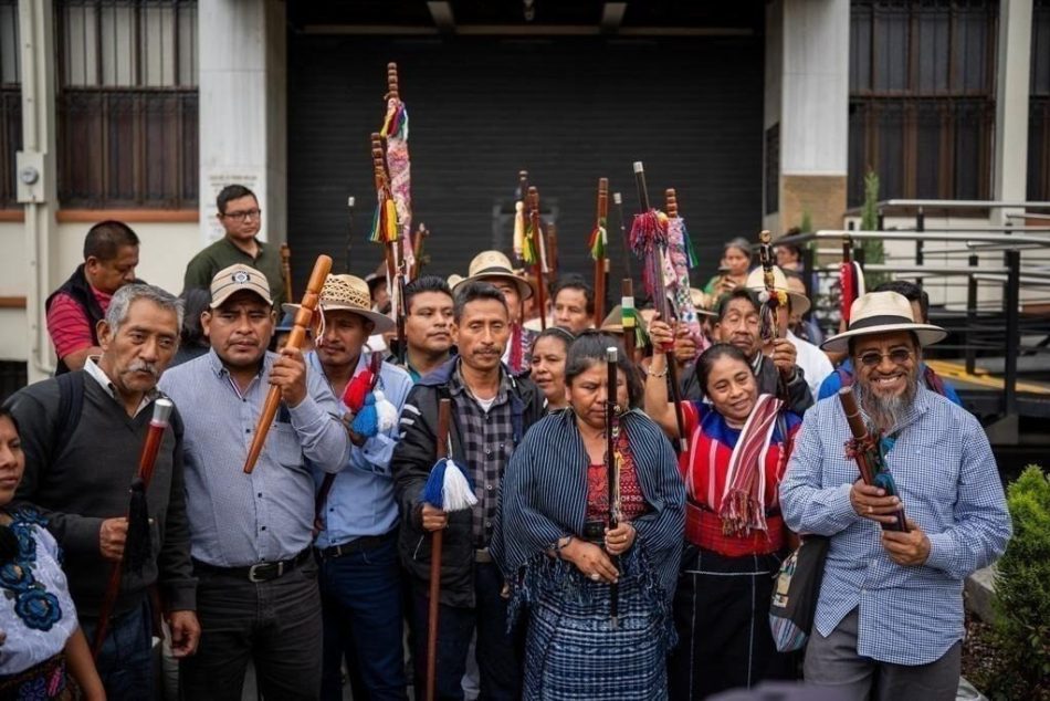 La protesta frente al Ministerio Público de Guatemala se mantendrá para exigir la renuncia de Consuelo Porras