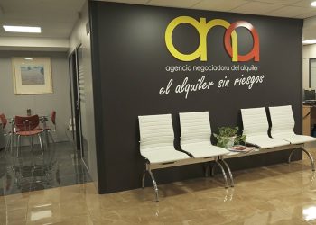 FACUA denuncia a la Agencia Negociadora del Alquiler por imponer al inquilino el pago de servicios