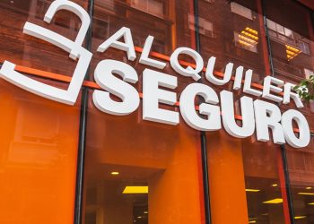 FACUA denuncia a Alquiler Seguro por imponer a los inquilinos el pago de servicios