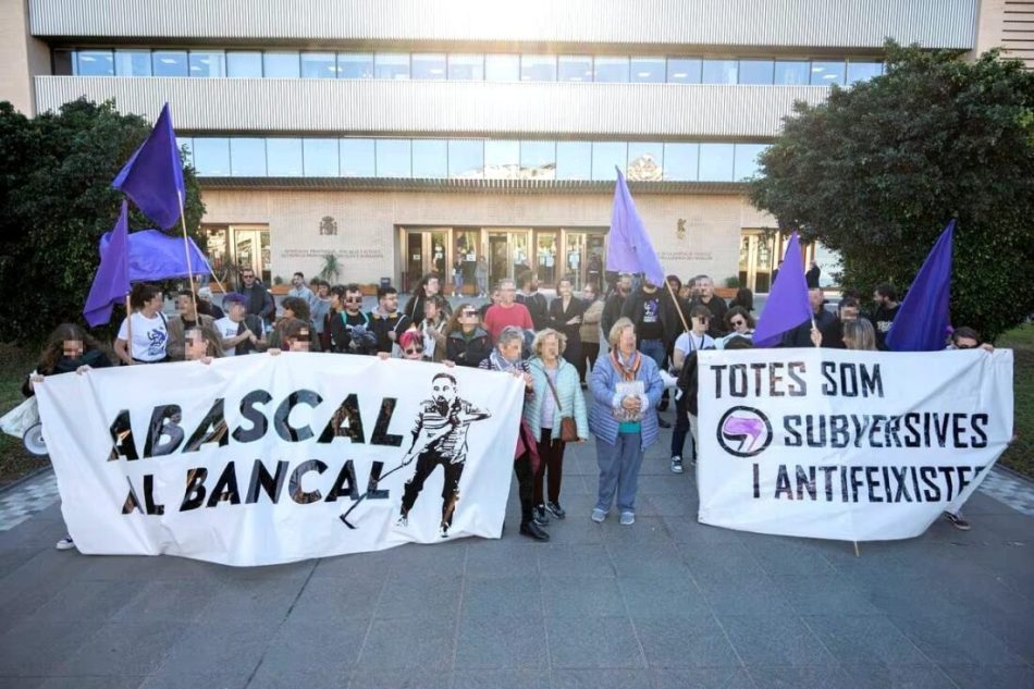 CGT denuncia el intento de la extrema derecha de criminalización social a raíz del proceso contra el colectivo feminista Subversives de Castelló