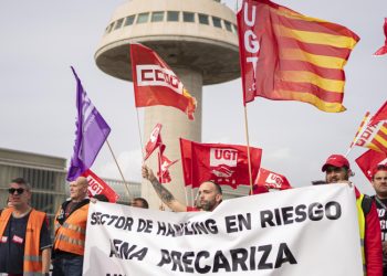 Ante la ausencia de propuestas por parte de Iberia los sindicatos CCOO y UGT mantienen la convocatoria de huelga de la plantilla los días 5, 6, 7 y 8 de enero