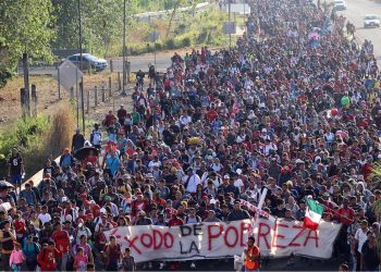 En plena Navidad sale de Tapachula México masiva caravana migratoria