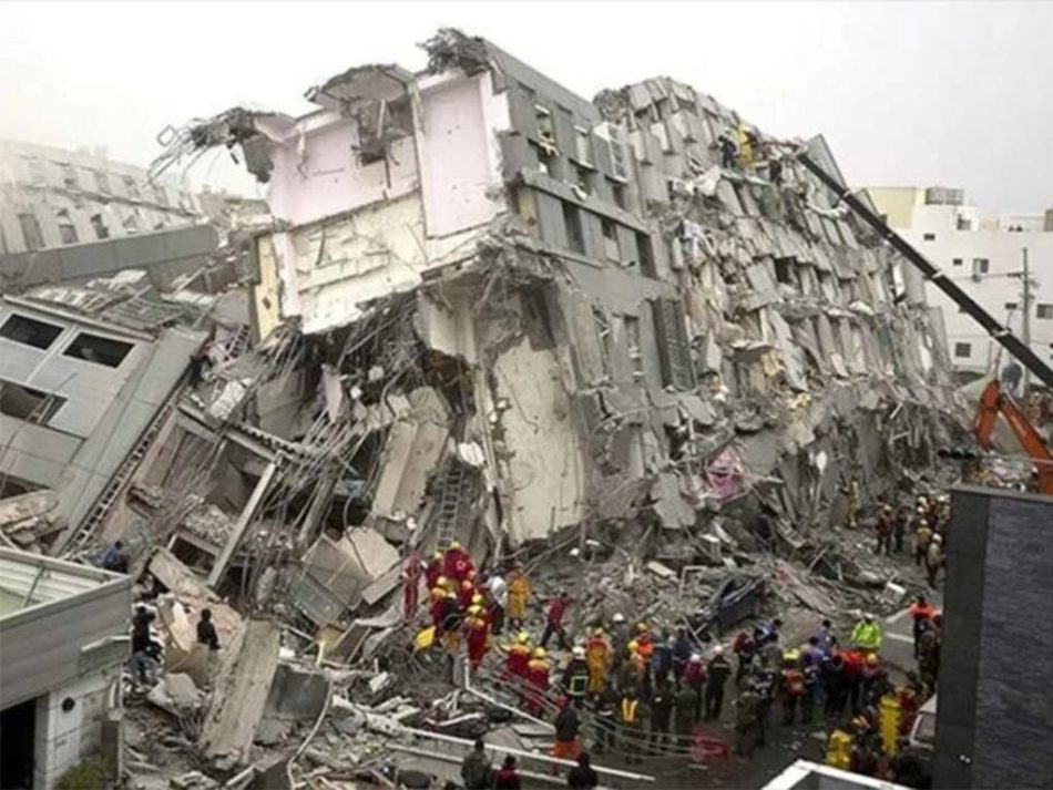 Un terremoto en el noroeste de China causa 151 víctimas fatales