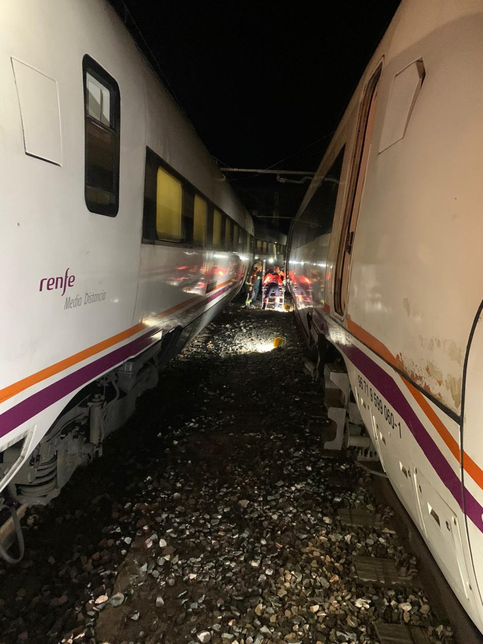 CGT frente al linchamiento político contra las personas trabajadoras de RENFE y ADIF tras el accidente de El Chorro (Málaga)