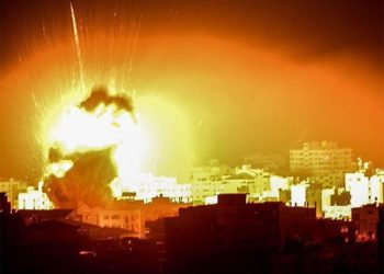 Al menos 10 muertos en el último bombardeo israelí a la ciudad de Khan Yunis en Gaza