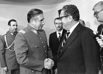 De izquierda a derecha en Chile rechazan a Milei por reivindicar a Pinochet
