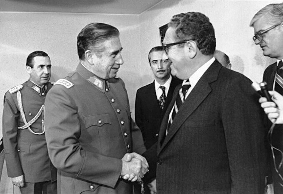 De izquierda a derecha en Chile rechazan a Milei por reivindicar a Pinochet