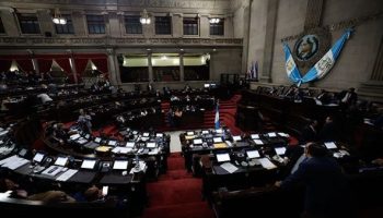 Congreso de Guatemala quita la inmunidad a cuatro jueces del TSE