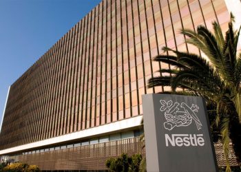 Concentració a Nestlé España pel desbloqueig de  la negociació dels convenis col·lectius