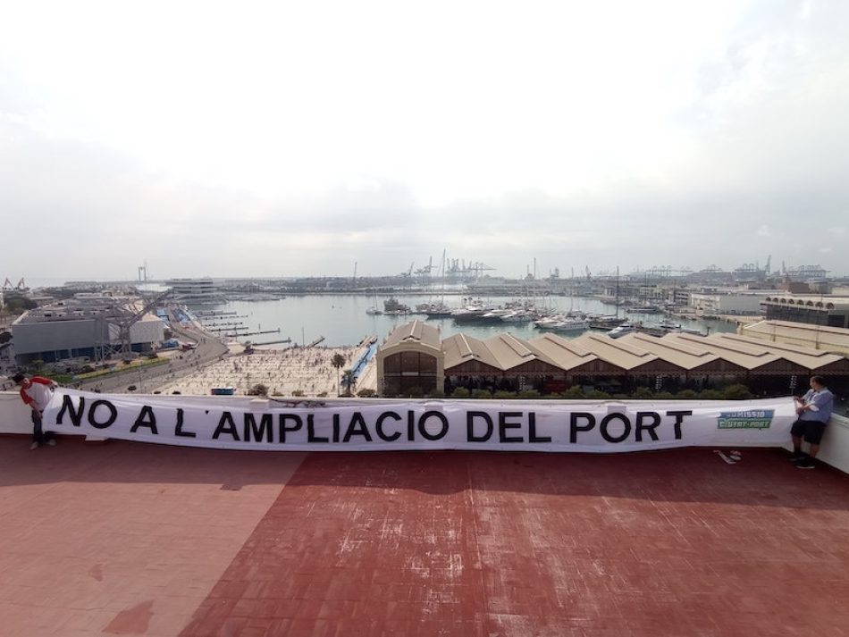 PP, PSPV y Vox impiden que la Presidenta de la Autoridad Portuaria de València comparezca en las Corts para informar sobre la ampliación