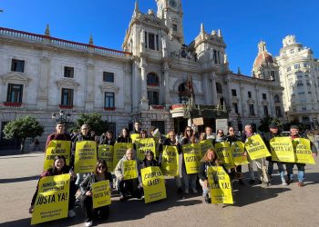 Afectados por las demoras y barreras arbitrarias a la homologación de las titulaciones extranjeras en España se movilizaron en seis ciudades