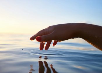 DD.HH. Agua potable, de la infancia… y de los adultos…