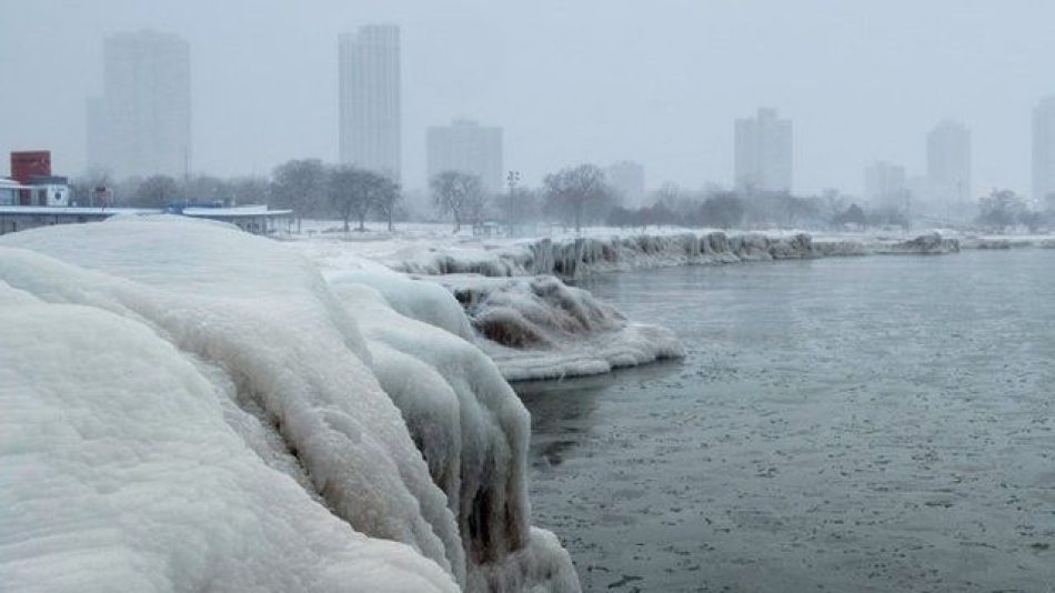 Ascienden a 59 los muertos por ola de frío en EEUU