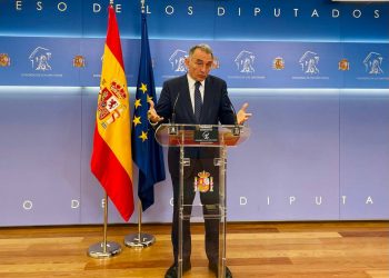 Izquierda Unida califica de “gran noticia” el aumento del SMI hasta los 1.134 euros “para continuar por la senda iniciada desde que se sacó al PP del Gobierno”, cuando estaba en 736 euros