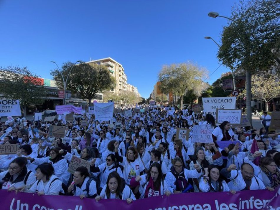 Infermeres de Catalunya mantiene la huelga tras una reunión institucional con el conseller de Salud Balcells en la que no se cerró ningún compromiso