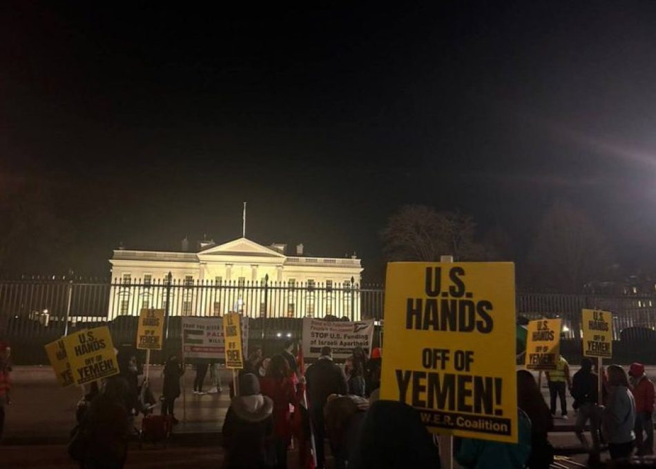 Protestan en Washington por ataques de EEUU y Reino Unido contra Yemen