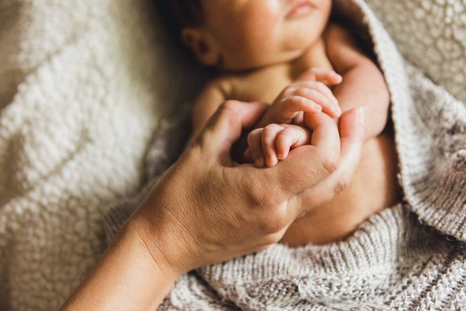 Matrescencia: un nuevo estudio confirma los cambios cerebrales en las madres