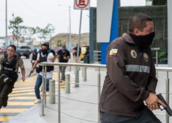 Violencia en Ecuador deja un saldo de 10 muertos y unos 70 detenidos