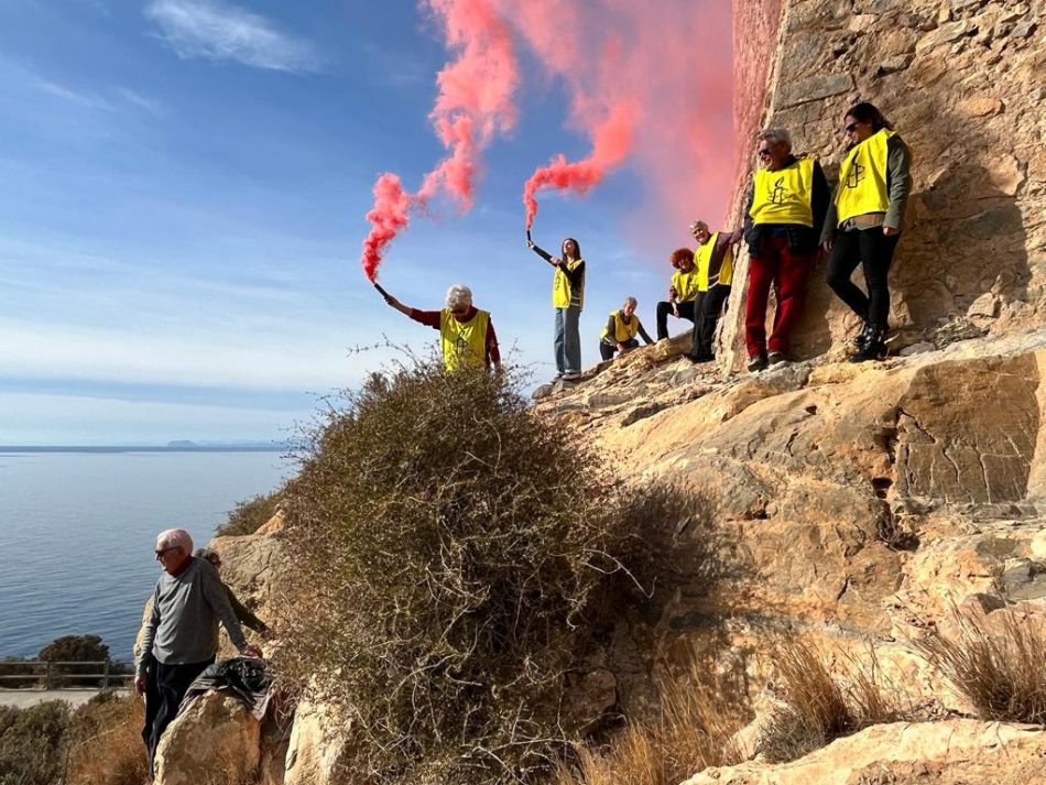 Cerca de 180 localidades del Mediterráneo encendieron torres para sensibilizar sobre la situación de las personas migrantes