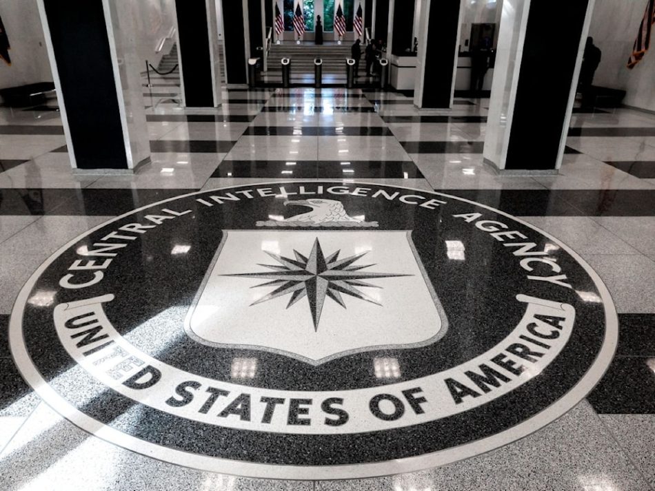 Cómo la CIA desestabiliza el mundo