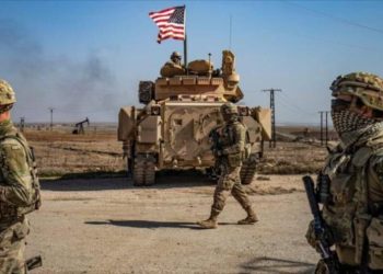 Fuerzas de EEUU continúan con robo de petróleo sirio