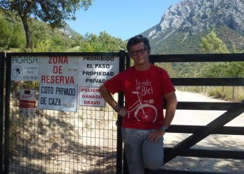 Se suspende el juicio contra el activista de Ecologistas en Acción de Cádiz Juan Clavero