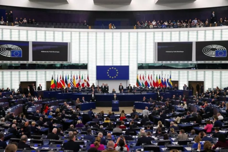 Parlamento Europeo pide por vez primera en cuatro meses un «alto al fuego inmediato» en la Franja de Gaza