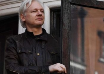 ¿Por qué persiguen a Julián Assange?
