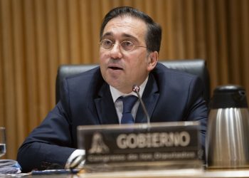 Carta al ministro de Asuntos Exteriores, José Manuel Albares: “Intente evitar el genocidio o, por lo menos, denúncielo”