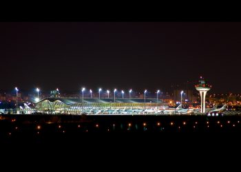 El Aeropuerto de Barajas lleva más de 7 años sin mejorar la luminosidad de Barajas