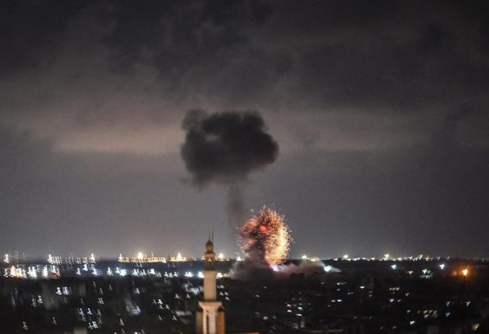 Ejército israelí continúa bombardeos contra Gaza